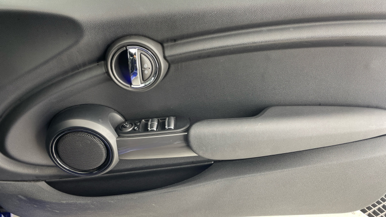 MINI Convertible 1.5 Cooper Classic II 2dr Auto [Comfort/Nav Pack] Petrol Convertible